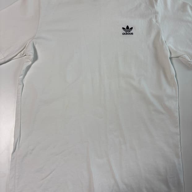 아디다스 파이어버드 자수 반팔티 (남녀공용)