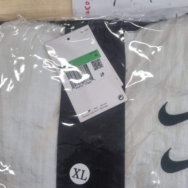 나이키 바람막이 XL