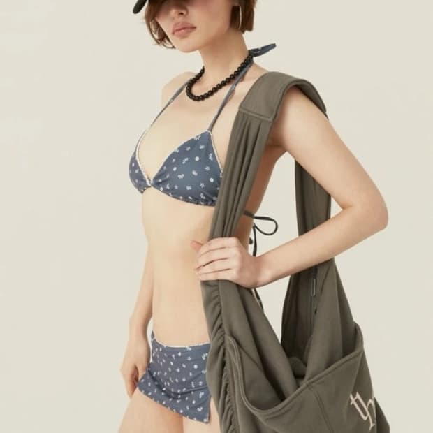 쓰리타임즈 먼치킨백 구해요!!