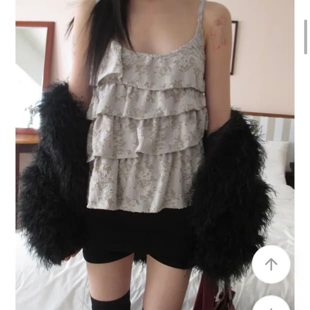 타임라인서울 로지 캉캉 슬리브리스 나시