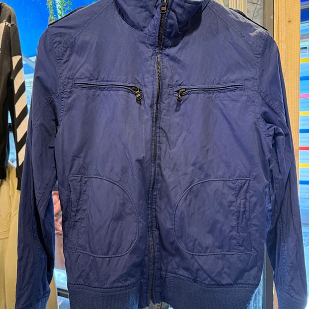 휴고 보스 윈드브레이커 블루종