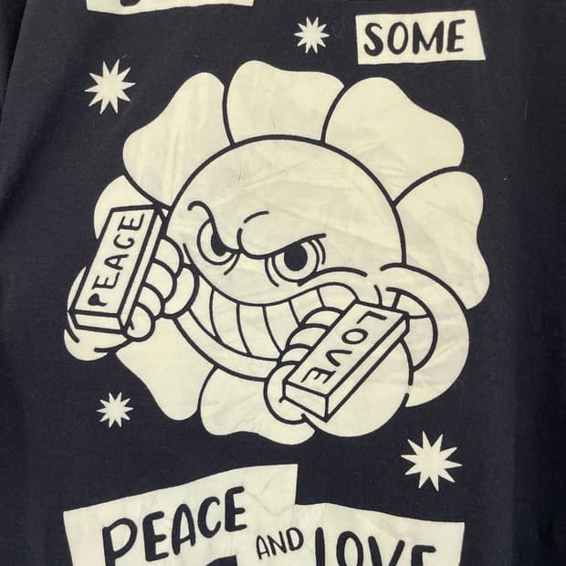'PEACE AND LOVE' 그래픽 티셔츠