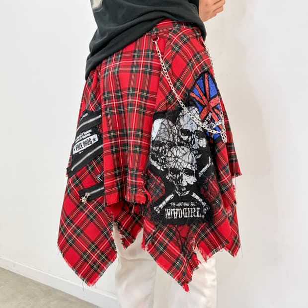 MAD PUNKS 매드 펑크 레드 스커트 치마