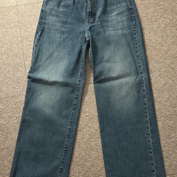 유니클로 스트레이트핏 데님