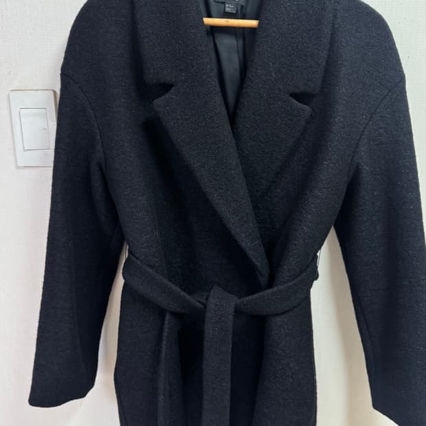 COS 블랙 하프 코트 EUR 38