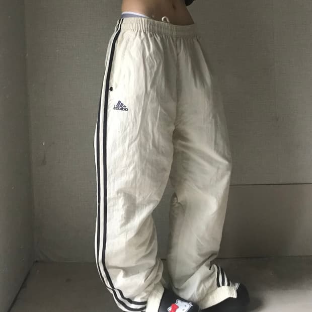 아디다스 90s 아이보리 누빔 트레이닝팬츠