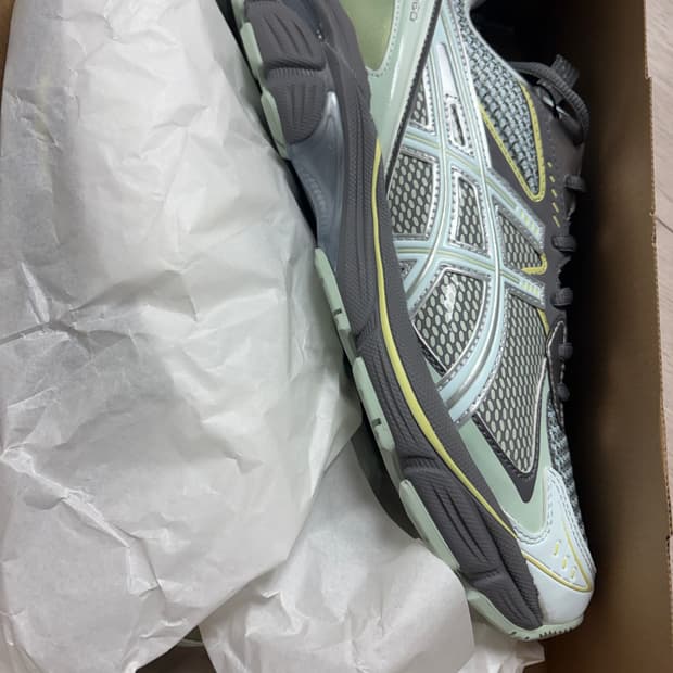 아식스 x 키코 코스타디노브 콜라보