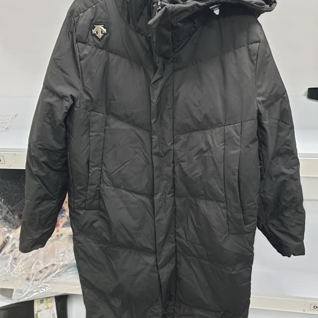 데상트 정품 구스롱패딩 100사이즈 팝니다