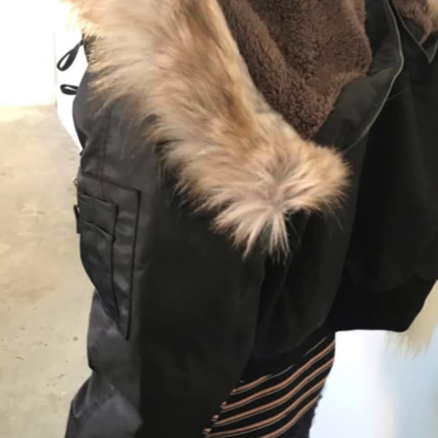 위아 크로바 털 항공점퍼