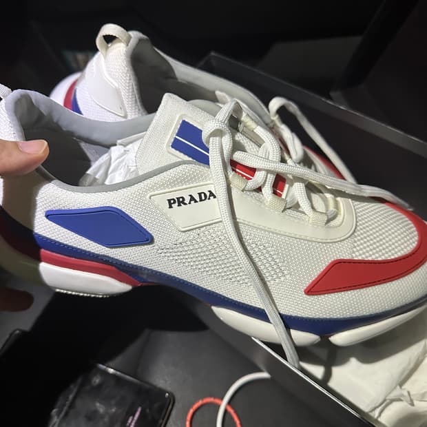 정품 프라다 운동화 1회 착용 