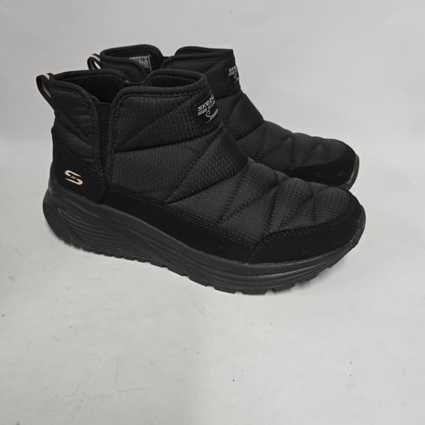 스케쳐스 BOBS 스쿼드 2.0 퀼팅 부츠 230mm