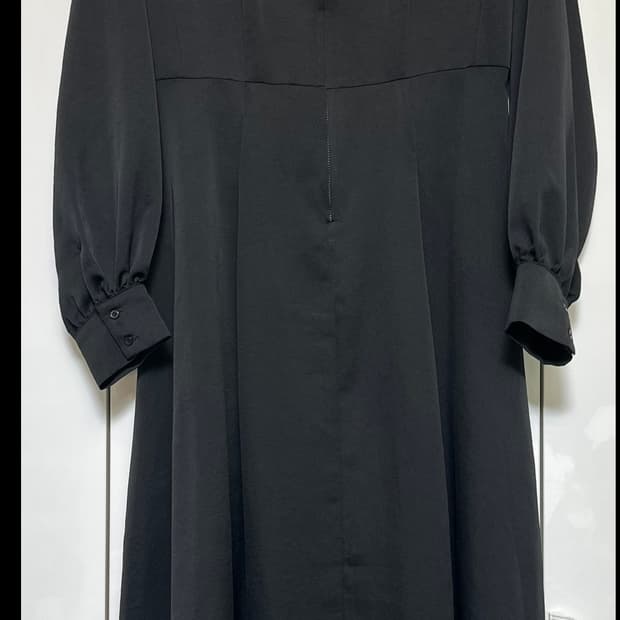 찡실크새틴롱원피스