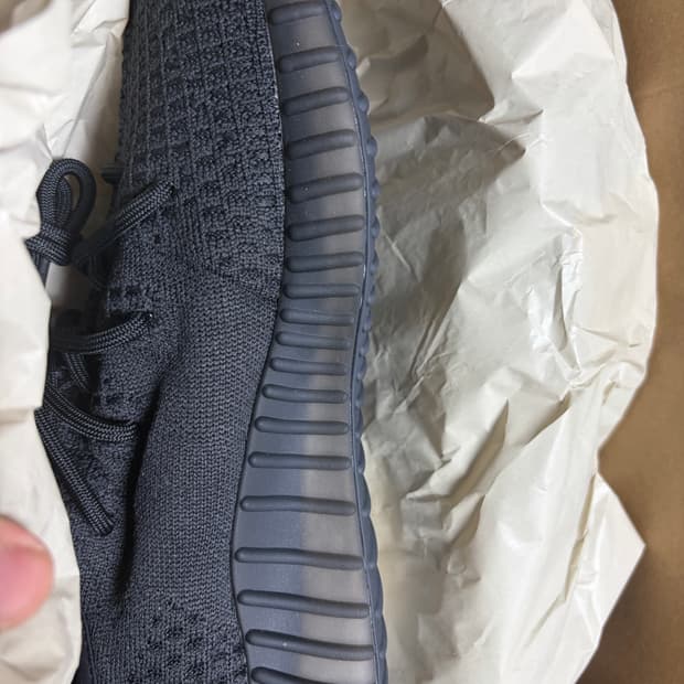 아디다스 이지부스트 350 오닉스