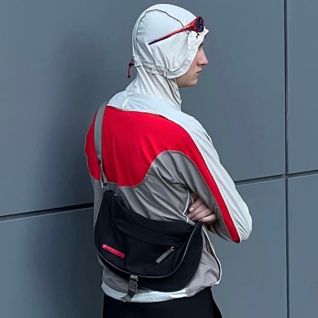 1999‘s prada sport Archive Cross bag