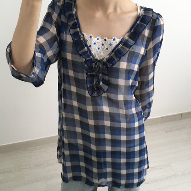 Hushush blue check mini top