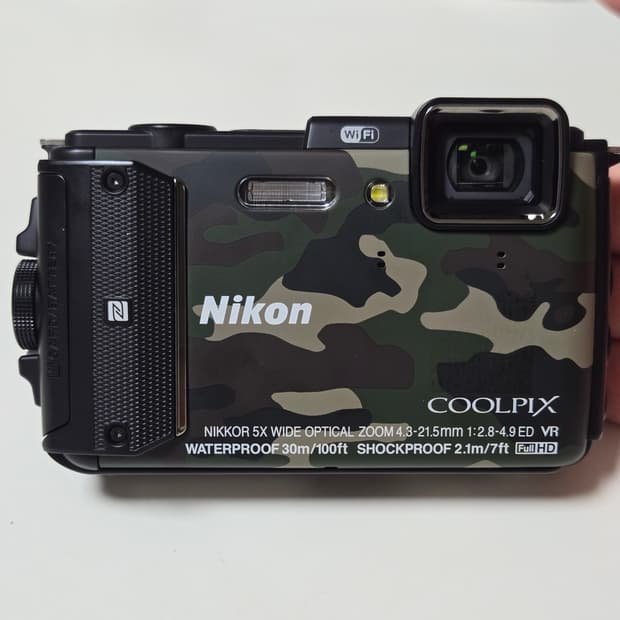 니콘 AW130S 카메라
