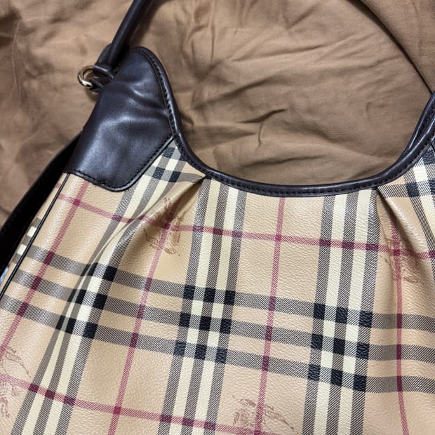버버리 노바체크 호보백