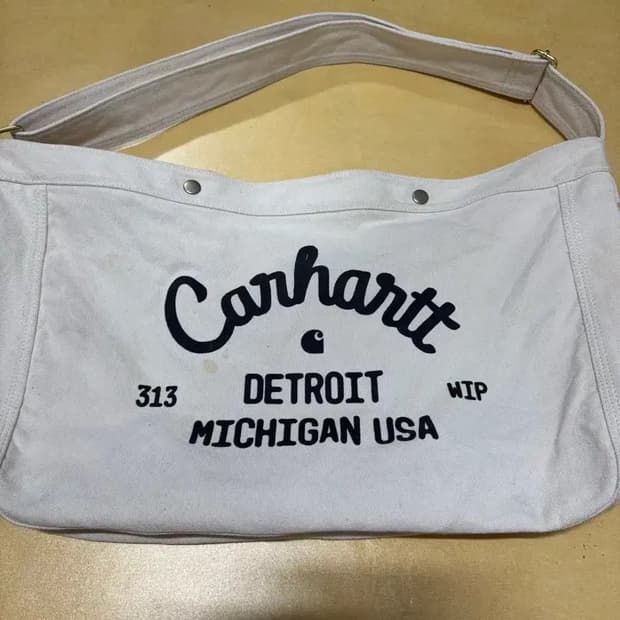 칼하트 크로스백 구해여