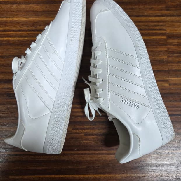 아디다스 가젤 레더 트리플화이트 255