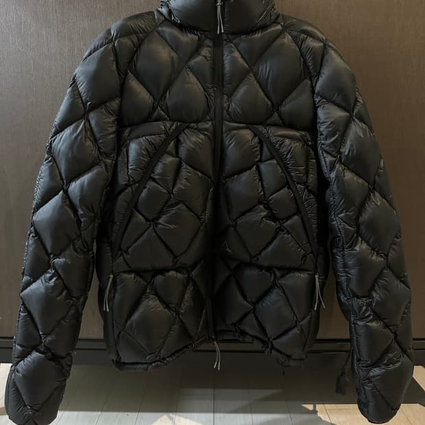 로아하이킹 패딩 블랙