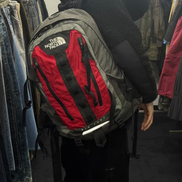 노스페이스 빅샷 빅 백팩 큰 가방 등산 학교 학생 레드 검빨 노트북 블랙