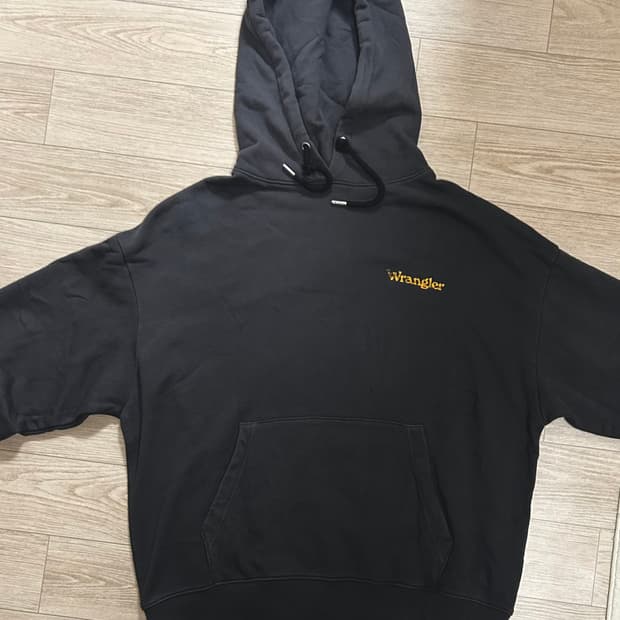 랭글러 Wrangler 차콜 로고 후드티