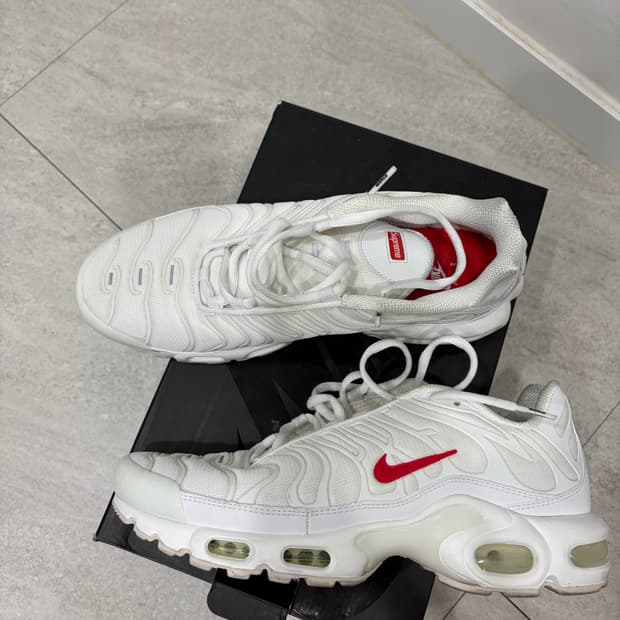 슈프림에어맥스 플러스 260 