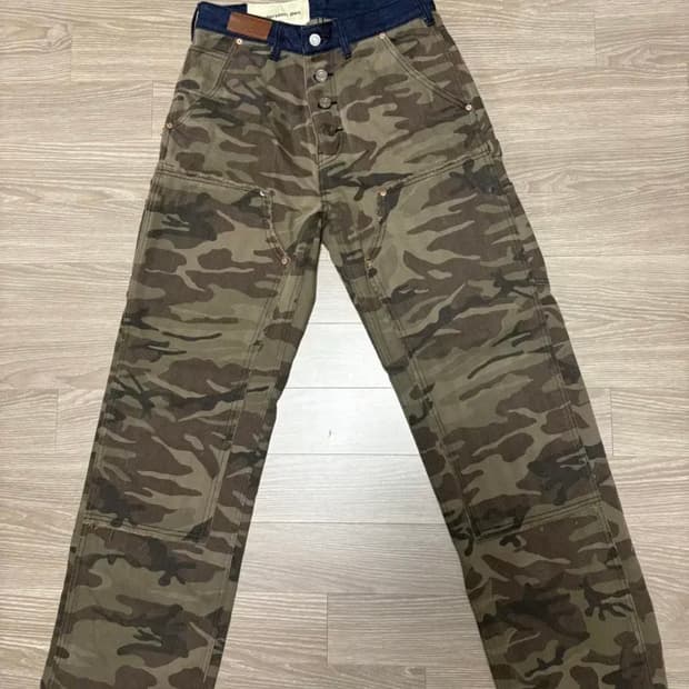 앤더슨벨 카모 카펜터 팬츠 