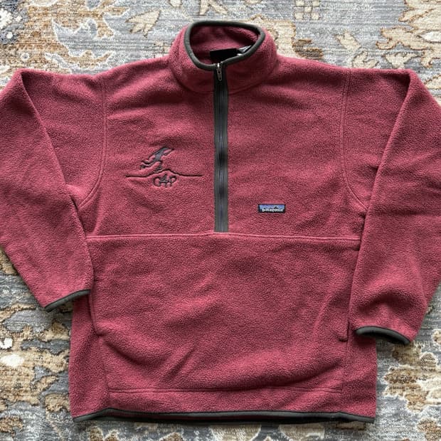 06FW 파타고니아 신칠라 스냅-티 하프집 커스텀 C4P 로고 버건디
