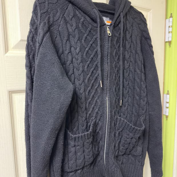  디미트리블랙 니트집업 2사이즈