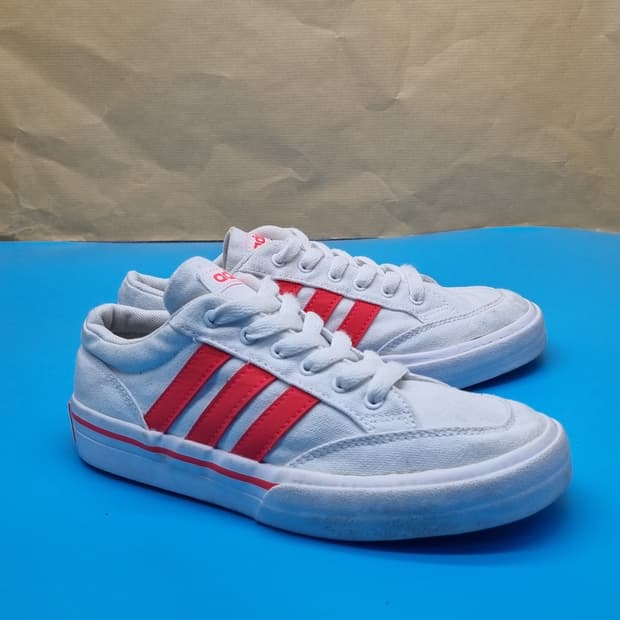 아디다스 흰핑 스니커즈 220