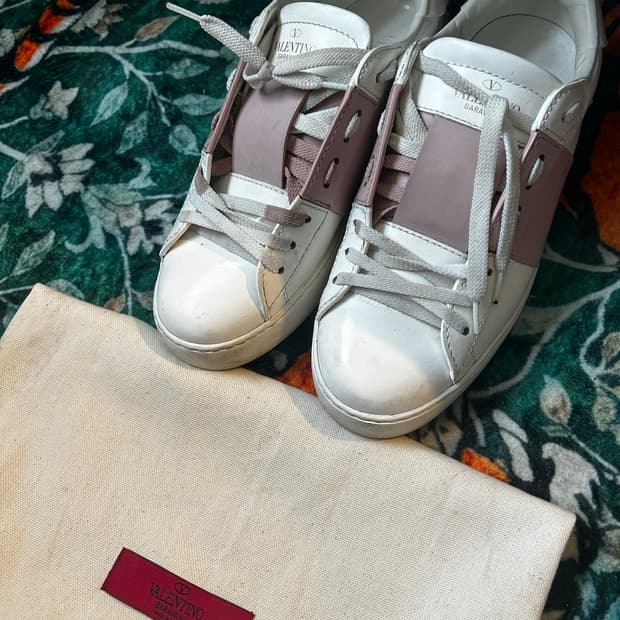 발렌티노 가라바니 스니커즈 베이비핑크