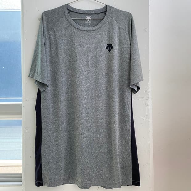 (2XL) 데상트 반팔 티셔츠