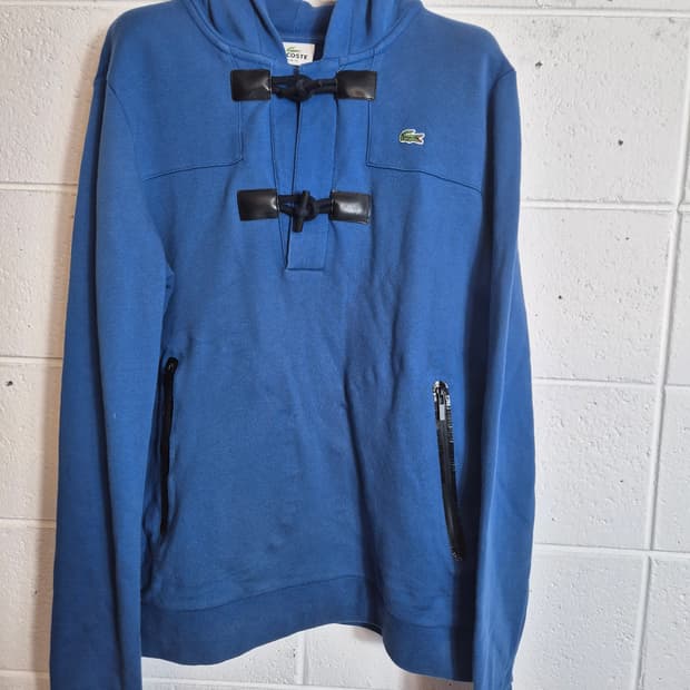 4호  100) 라코스테 블루 후드 집업 토글 디테일