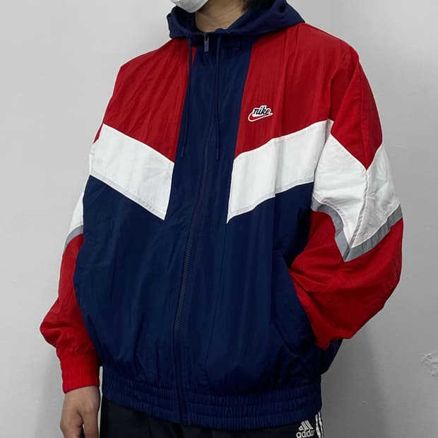 2XL 나이키 신형스우시 올드스쿨 바람막이