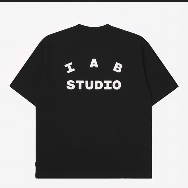 한정수량 IAB studio 반팔 티셔츠 블랙, 화이트