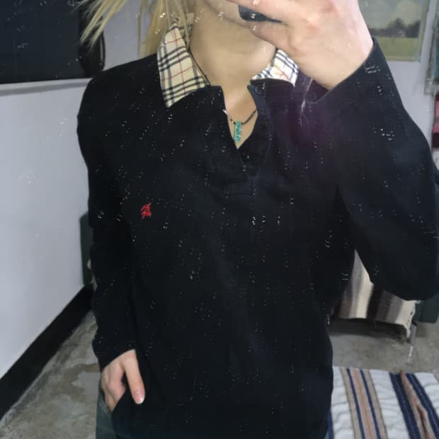 투티/0236 버버리 런던 카라 긴팔티