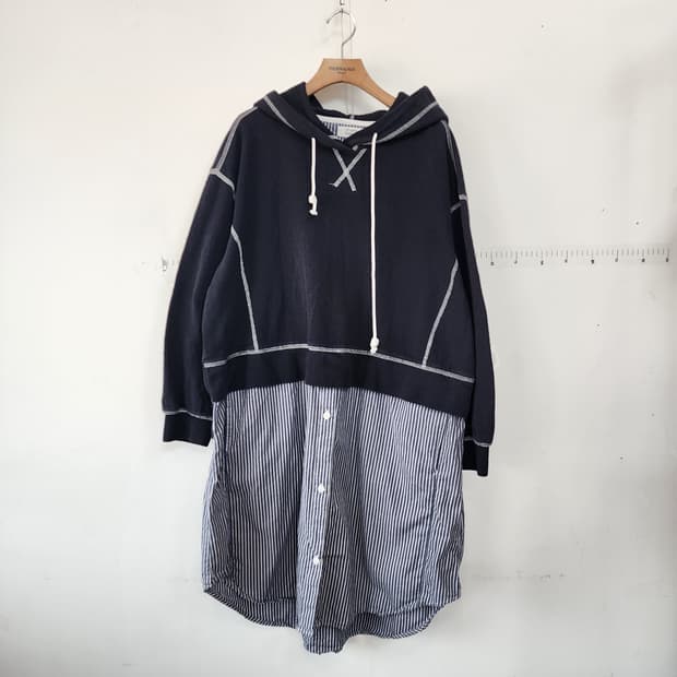 스튜디오 톰보이 후드 스트라이프 셔츠 원피스