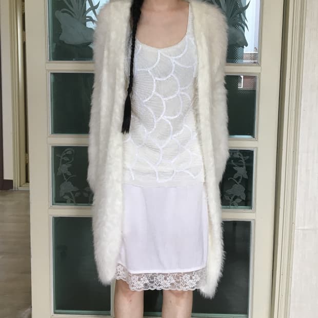 Beads pattern sleeveless