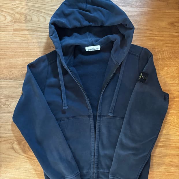 스톤아일랜드 후드집업 (S)