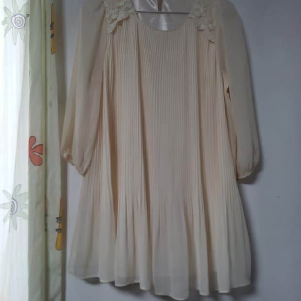 지센 쉬폰 플리츠 플레어 롱블라우스 90