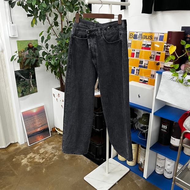 R13 알써틴 흑청 와이드 크로스오버 데님팸츠 25