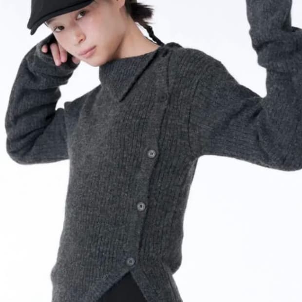 미세키서울 Side button knit CHARCOAL