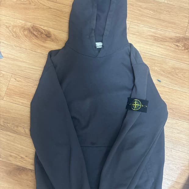 스톤아일랜드 차콜 그레이 후드티