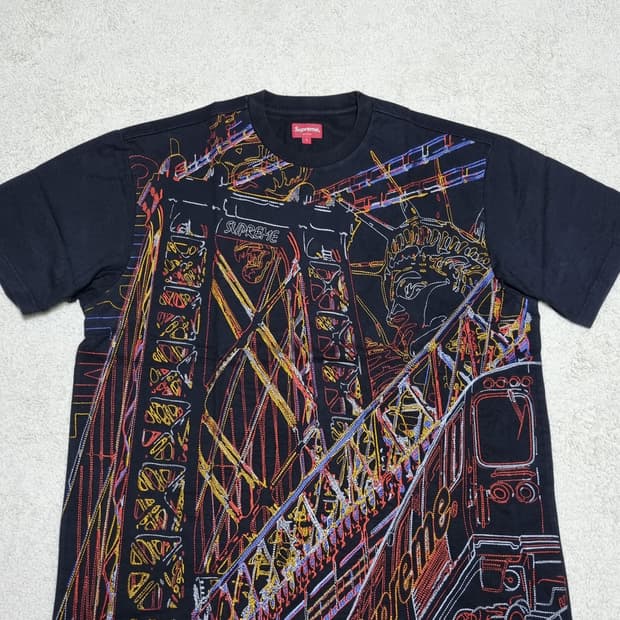 슈프림 21fw 브릿지 엠브로이드 숏슬리브