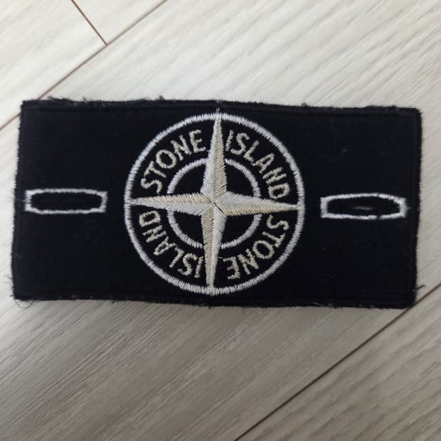 스톤아일랜드 화이트 와펜