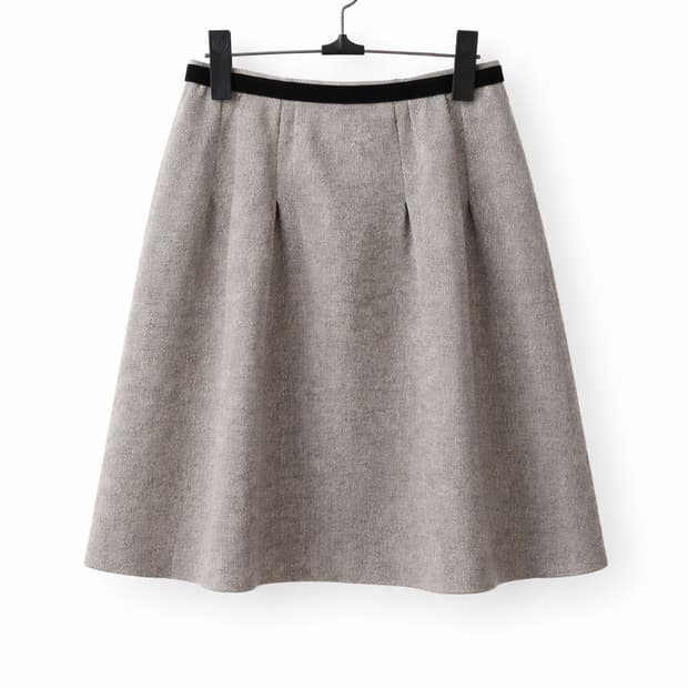 Columbus Ave. 울 미디 스커트