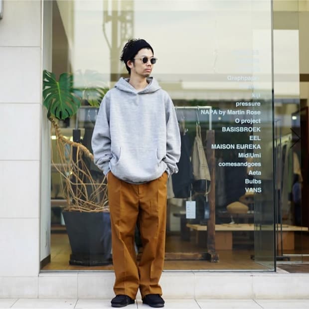 언유즈드 UNUSED 스웻후디