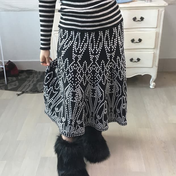 일본빈티지 에스닉 패턴 블랙 스커트