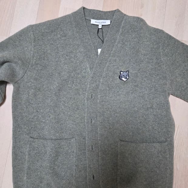 메종키츠네 울가디건